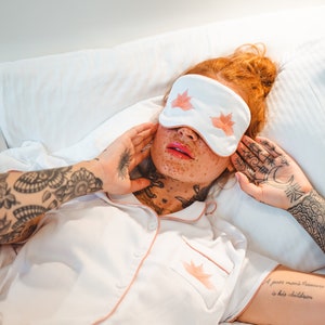 Sen rose gold sleep mask image 1