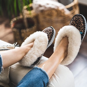 Womens cheetah slippers hot sale