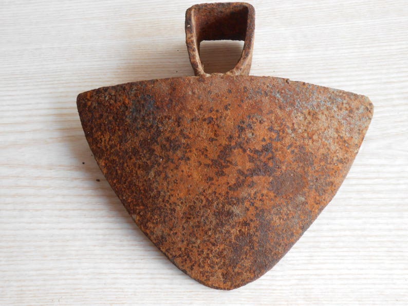ON SALE Vintage Garden Hoe Primitive Ax Head Rust Vintage Tool Pick Head Farm and Country Decor Rusty Gardening Tool Hand Garden Tool