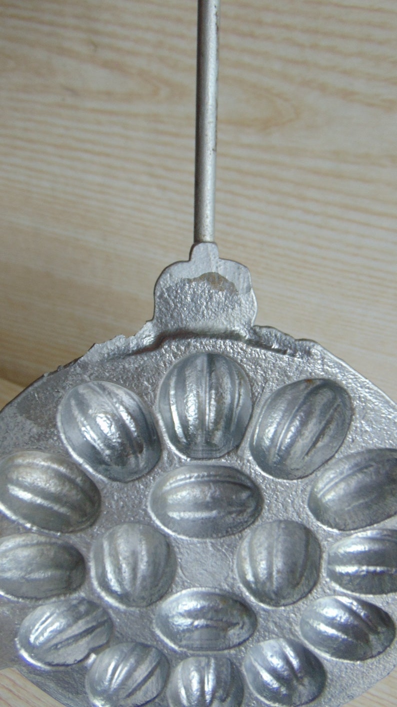 20ON SALE Antique cast irons moldCookie Pan Vintage Mold Etsy