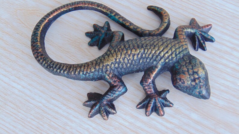 ONSALE mano forjado lagarto de metal decoración de la pared | Etsy
