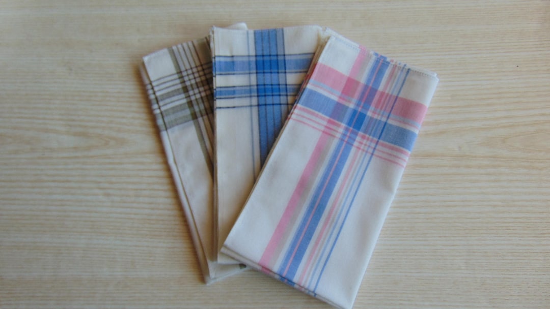 Warwick & Vance Satin Taschentücher Mit Initiale - 3er Set - 100% Baumwolle - Personalisiert