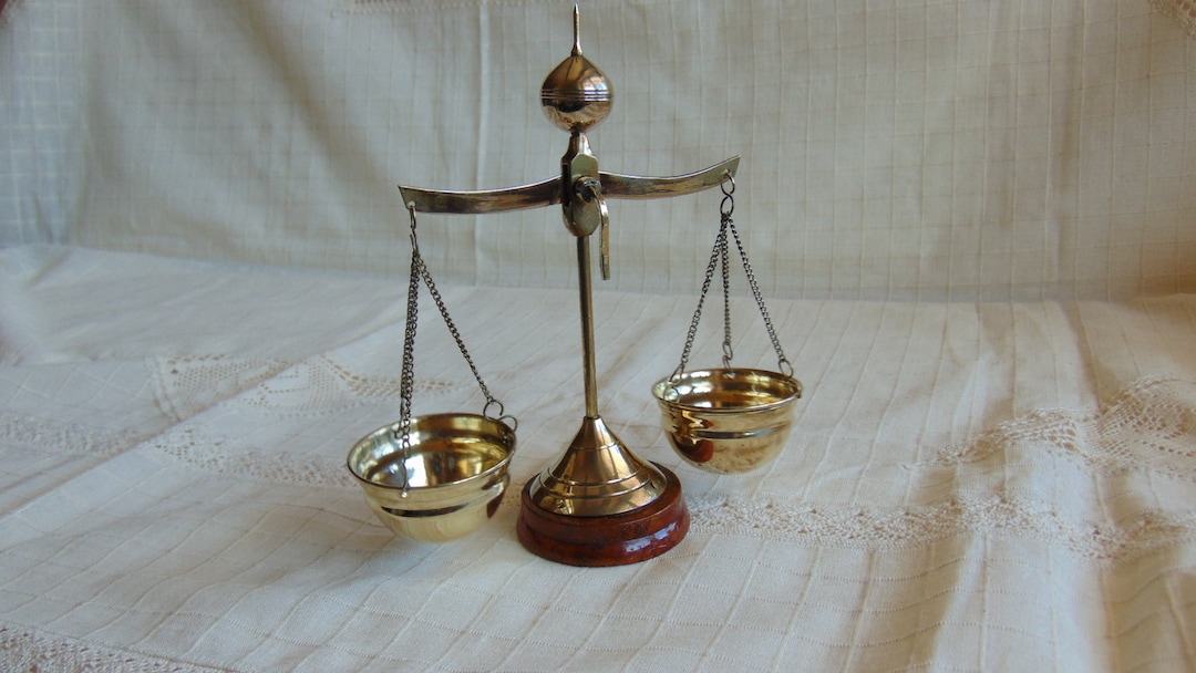 Vintage Decorative Balance Scales, Antique Scales, Decorative Display ...