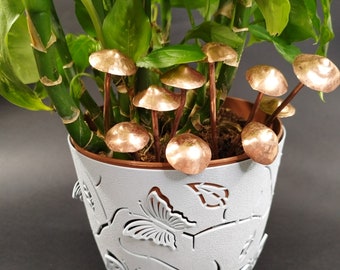 Champignon de cuivre, bâton de plante de champignon en métal, décor de jardin, champignons de jardin, champignons de fée, ornement en métal de cuivre, accent de pot de fleur