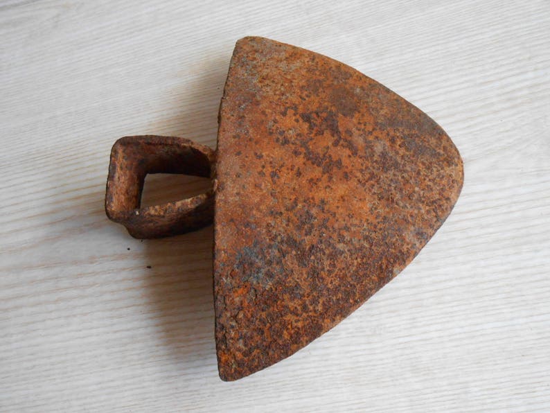 ON SALE Vintage Garden Hoe Primitive Ax Head Rust Vintage Tool Pick Head Farm and Country Decor Rusty Gardening Tool Hand Garden Tool