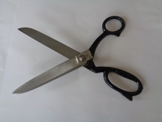 Cloth cutting scissor deals