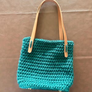 Bolso de crochet - Bolso de hombro - Fondo resistente - Verde esmeralda