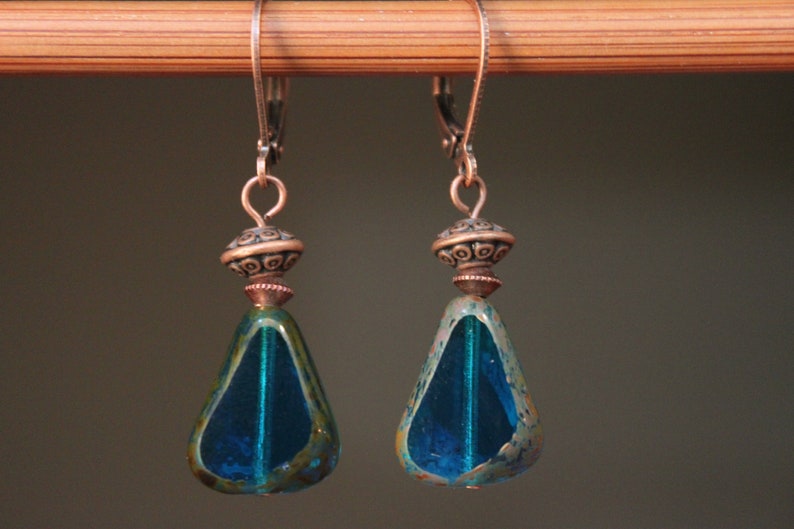 Boucles d'oreilles bleues, Boucles d'oreilles en verre tchèque, Pendants, Boucles d'oreilles en forme de larme, Cadeau d'anniversaire, Pour femme, Cadeau pour elle, Idées cadeaux image 1