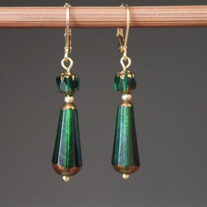 Green Earrings / Czech Glass Earrings / Dangle Drop Earrings / Teardrop Earrings / Green jewelry