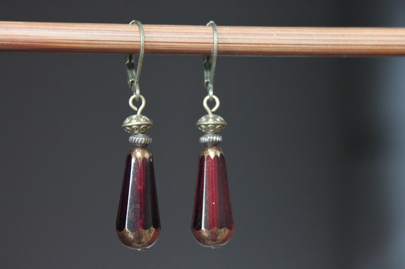 Rote Ohrringe, baumeln Ohrringe, Tropfen Ohrringe, Tschechische Glasohrringe, Rot Schmuck, Teardrop Ohrringe, Geschenk für Frauen Bild 6