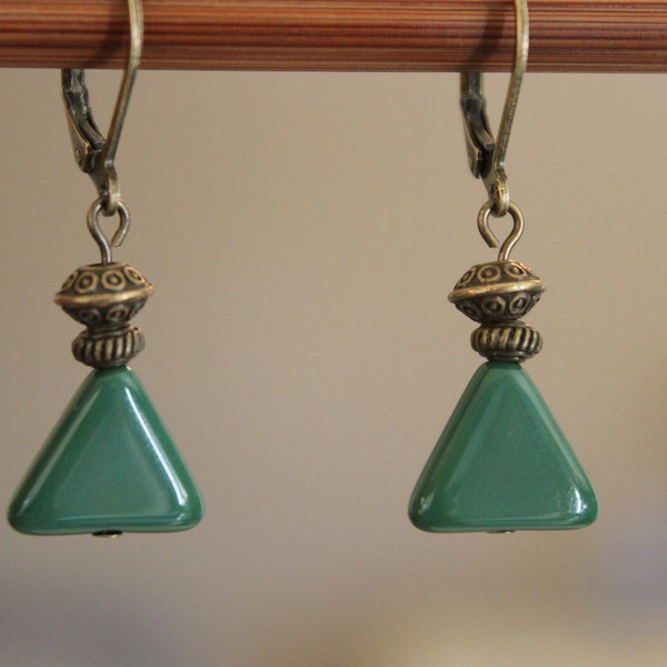 Green Earrings / Dangle Earrings  /Drop Earrings / Czech Glass Earrings / Triangle Earrings / Gift for Her / Gift for women