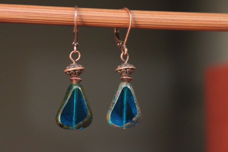 Boucles d'oreilles bleues, Boucles d'oreilles en verre tchèque, Pendants, Boucles d'oreilles en forme de larme, Cadeau d'anniversaire, Pour femme, Cadeau pour elle, Idées cadeaux image 6