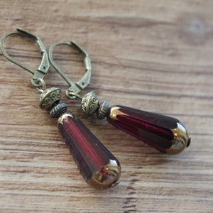 Rote Ohrringe, baumeln Ohrringe, Tropfen Ohrringe, Tschechische Glasohrringe, Rot Schmuck, Teardrop Ohrringe, Geschenk für Frauen Bild 10