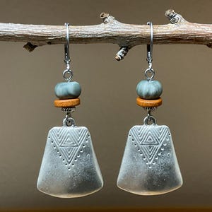 Grün Silber Boho Ohrringe, Baumeln Ohrringe, Boho Ohrringe, Boho Schmuck, Ethnic Ohrringe, Tribal Ohrringe