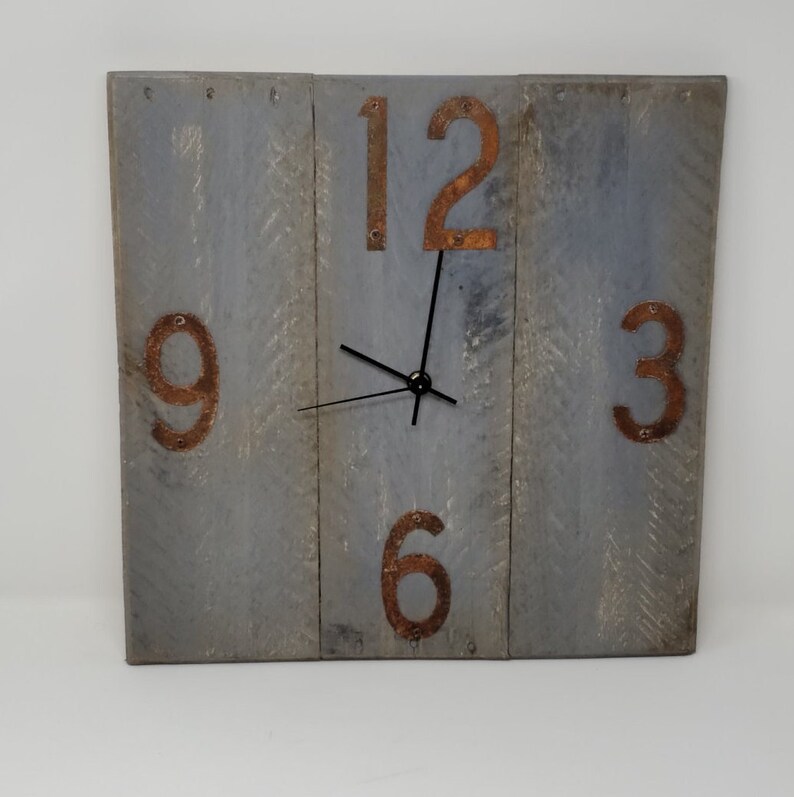 Pallet Wood Clock Rustic Wall Decor Farmhouse Accent Rusty Metal Numbers Barnwood Look Housewarming Gift Up Cycled Hanging Gray Color