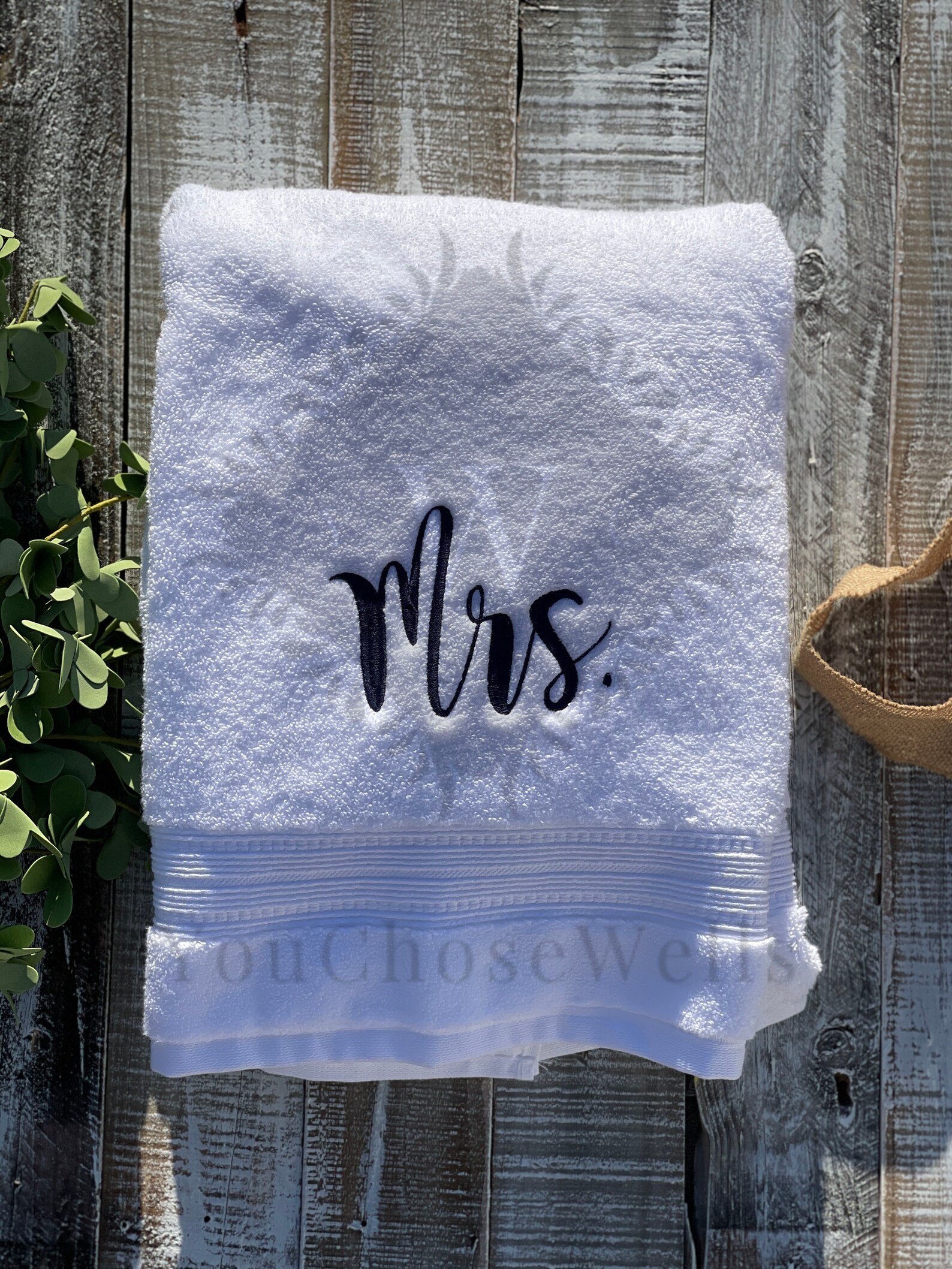 Mr. and Mrs. Custom Bath Towel Personalized Wedding Gift Etsy