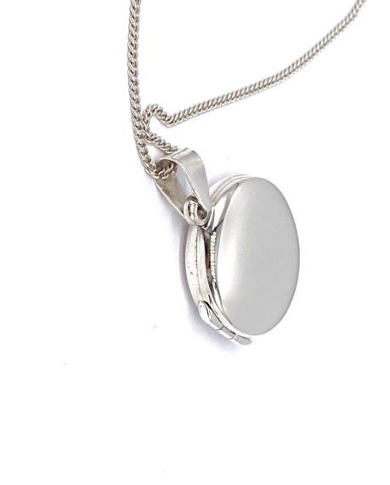 925 Sterling Silver Round Circular Plain Photo Pendant Locket on 16, 18 or 20 Silver Curb Chain image 4