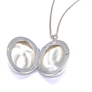 925 Sterling Silver Oval Shaped Plain Polished Photo Pendant Locket on 16, 18 or 20 Silver Curb Chain image 3