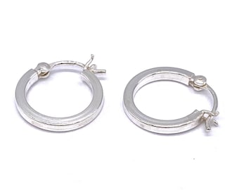 Orecchini Huggie Rigati in Argento 925 in bagno d'oro 18 kt | Giovanni Raspini