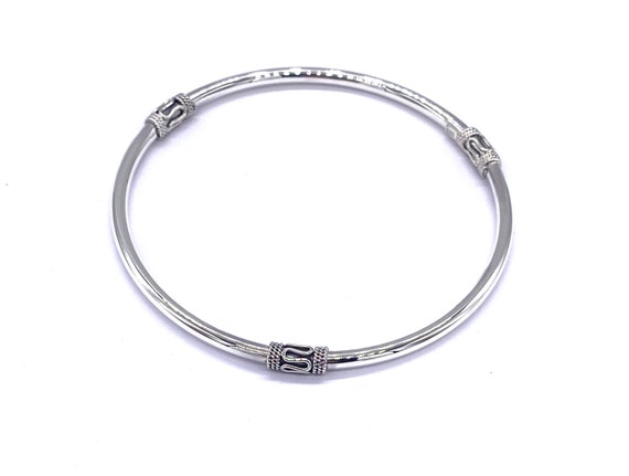 Sterling Silver (925) Bali design Bangle Bracelet Sterling Silver (925) Bali design Bangle Bracelet