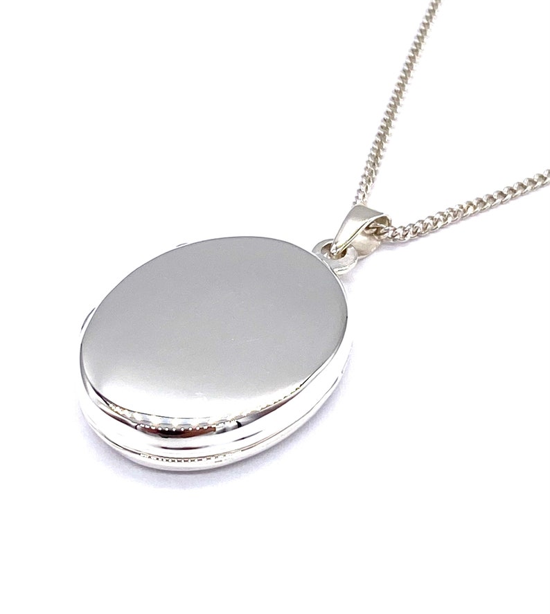 925 Sterling Silver Oval Shaped Plain Polished Photo Pendant Locket on 16, 18 or 20 Silver Curb Chain image 2