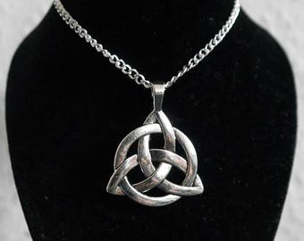 Chain Gothic Goth wicca Pentagram Occult Jewellery Celtic Knot Pagan