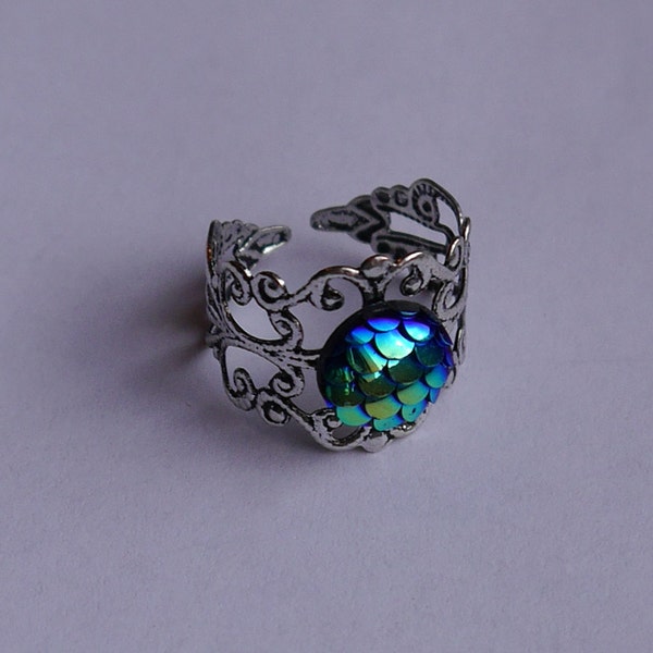 Mermaid ~ Ring ~ Mermaid ~ Fish Scales ~ Scales ~ Dragons ~ Jewelry ~ Fantasy ~ Adjustable