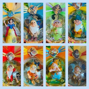 Storybook Snow White and the Seven Dwarfs Ornament Set.