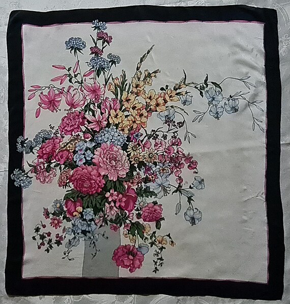 Scarf Vintage Authentic Golden Camel Floral Art Summer Flowers Silk 33" Square