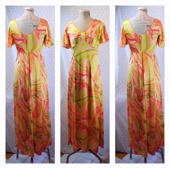 Fabulous vintage 1970's Andrade of Honolulu coral… - image 1