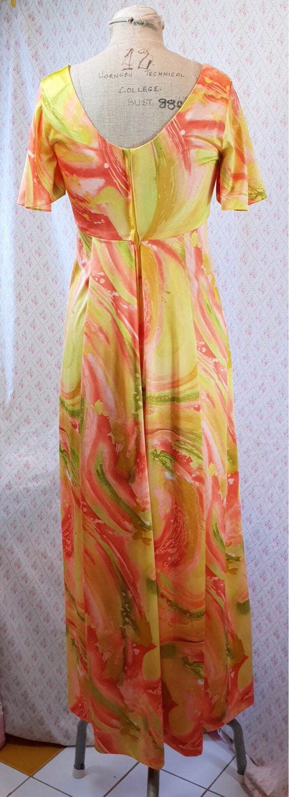 Fabulous vintage 1970's Andrade of Honolulu coral… - image 3