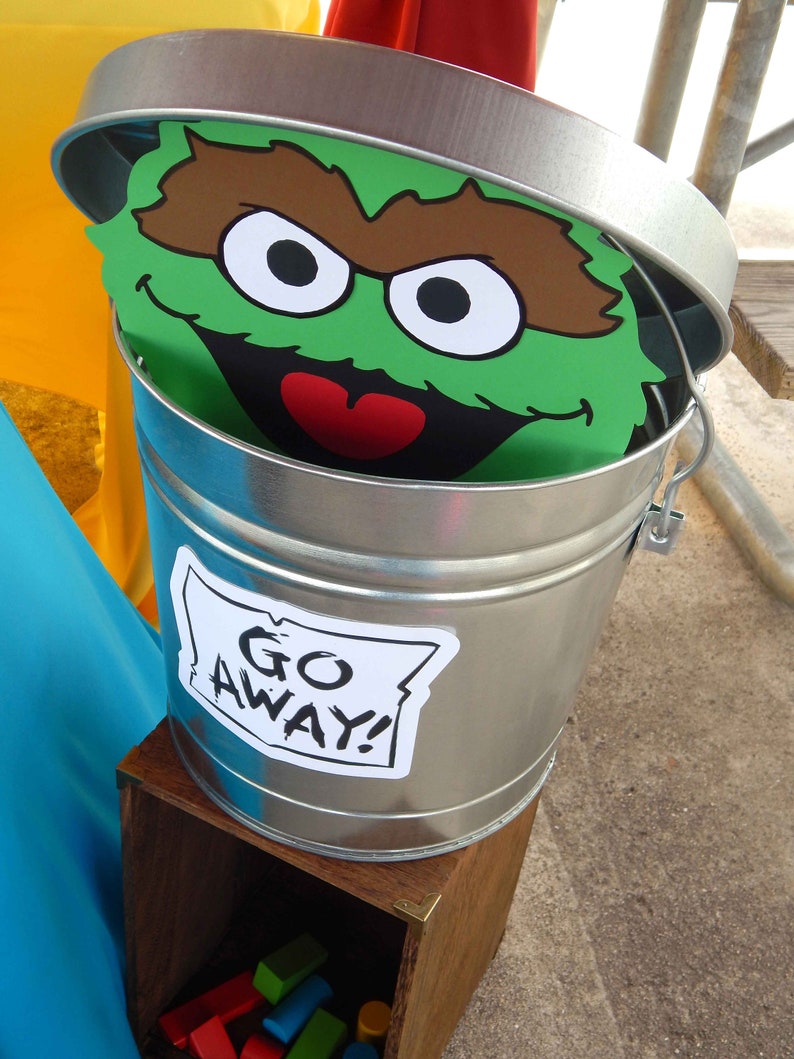 INSTANT DOWNLOAD Oscar The Grouch Trash Can Lid and Sign Etsy