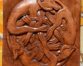 Arte celta. Lobos a bordo de tilo. Símbolos celtas. Hecho a mano. FreeShipping. Ornamento de la pared, decoración del hogar.