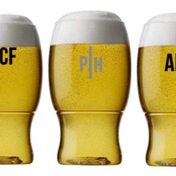 Plastic pint glass/ Groomsmen gifts/ gifts for guys/ monogrammed pint glass/ groomsman pint/