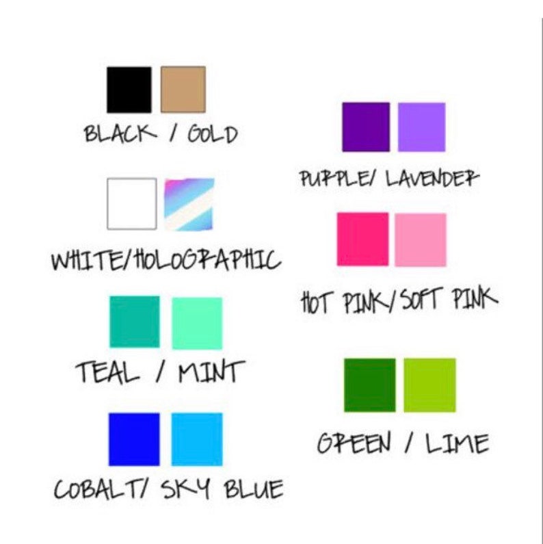 Puede incluir: Una tabla de colores con 10 combinaciones de colores diferentes. Los colores est&aacute;n dispuestos en pares, siendo el primer color de cada par un tono m&aacute;s oscuro y el segundo color un tono m&aacute;s claro. Los colores son: negro y dorado, morado y lavanda, blanco y hologr&aacute;fico, rosa intenso y rosa suave, azul verdoso y menta, verde y lima, cobalto y azul cielo.