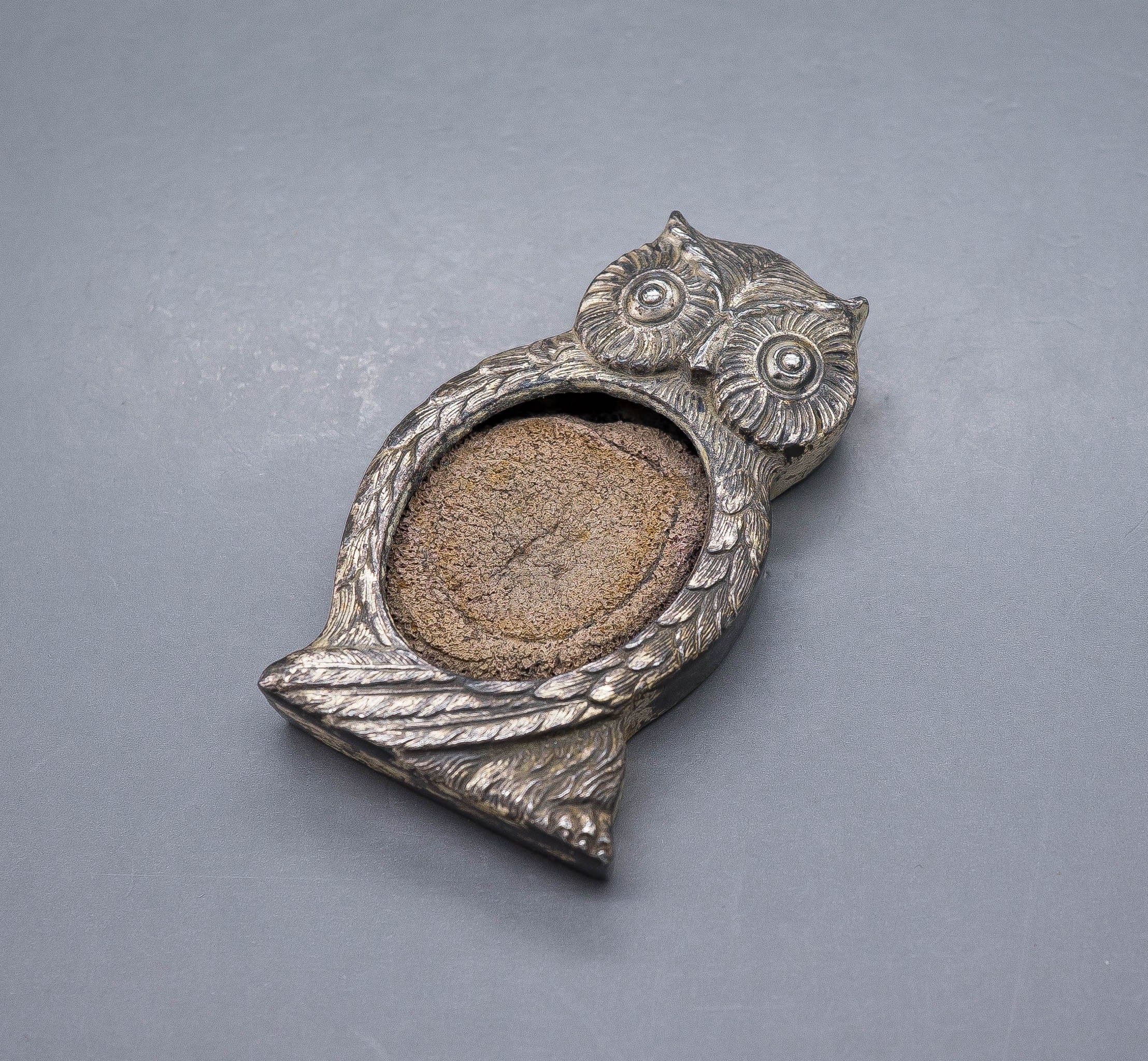 Jennings Brothers Silverplate Owl Estate JB 450 - Pipe Holder / Astray / Stamp Wetter / Pin Cushion 