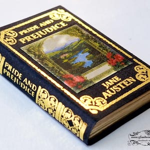 Dollhouse miniatures-1/12 scale or 1/6 scale-Classical miniature book-Pride and Prejudice-Jane Austen-Gold Foil-Romantic-Literature-Classic