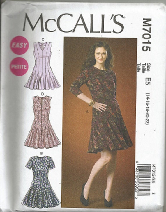 Mccall's Misses Petite DRESSES Sewing PATTERN M7015 Size 14-16
