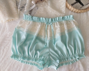 Bombachos de seda color menta, lencería de seda, estilo vintage.