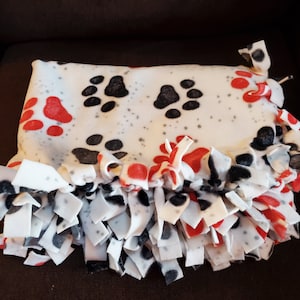 Fleece Dog Blanket, WHITE Blanket, cute tie blanket, dog tie blanket, puppy blanket, fleece tie blanket, SUPER SOFT blanket