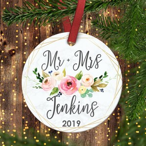 MR & Mrs Ornament.Our first Christmas.Newlywed gift.Wedding gift.Christmas Gift.Personalized gift.Custom Christmas ornament