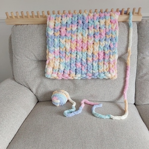 Big chunky blanket loom 96cms dowels 18mm