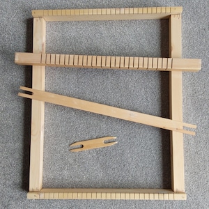 Weaving loom 70 cms x 80cms spacing 7.5mm