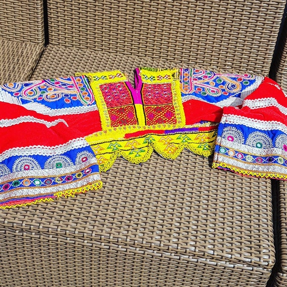 kuchi afghan dress, color pink. ethnic dress