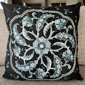 Handmade Suzani Pillowcase, Suzani Cushion, Uzbek Suzani, Decorative pillows