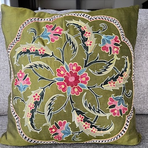 Handmade Suzani Pillowcase, Suzani Cushion, Uzbek Suzani, Decorative pillows