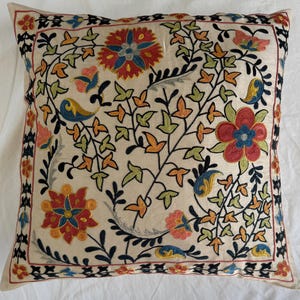Embroidered Suzani Pillowcase, Suzani Cushion, Uzbek Suzani, Decorative pillows