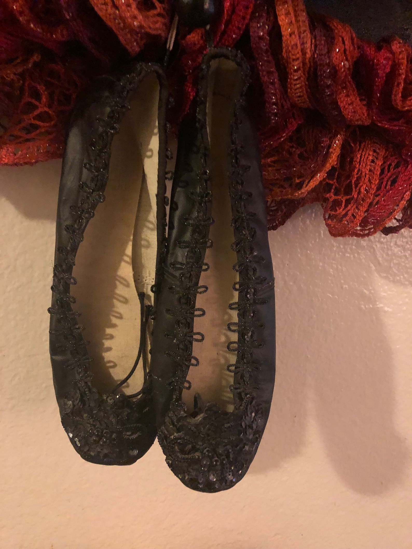 black ballet flats