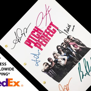 Pitch Perfect Film Movie Script Screenplay Signatures Autograph Reprint Anna Kendrick Astin Ben Platt Brittany Snow Anna Camp Rebel Wilson
