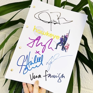 Hailee Steinfeld Autograph - Etsy